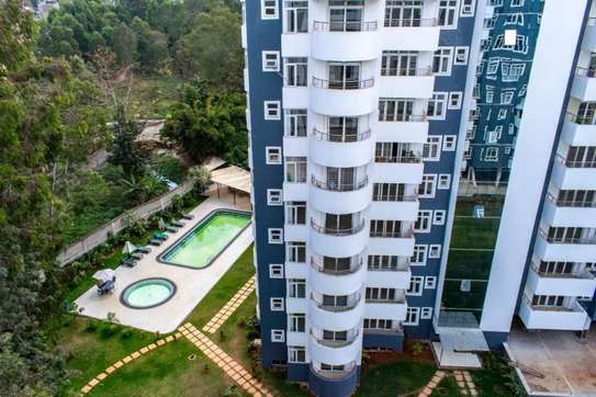 5 Bed Apartment with En Suite at Hatheru Road image 1