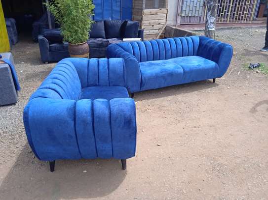 Classic 5 seater..sofa image 1