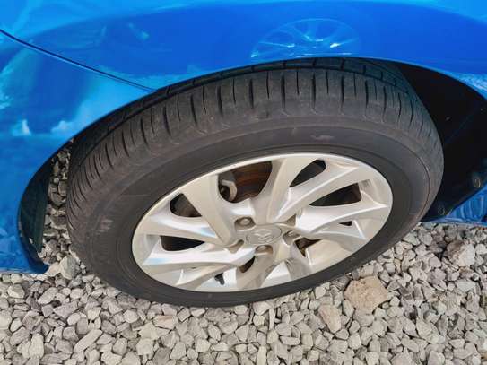 Toyota Auris blue 2016 2wd image 6