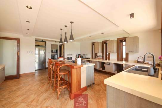 5 Bed House with En Suite at Kabarsiran Road image 1