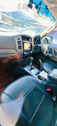 Mitsubishi Exceed DiT 2017 white image 6
