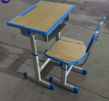 Adjustable Height Kid's Furniture image 9