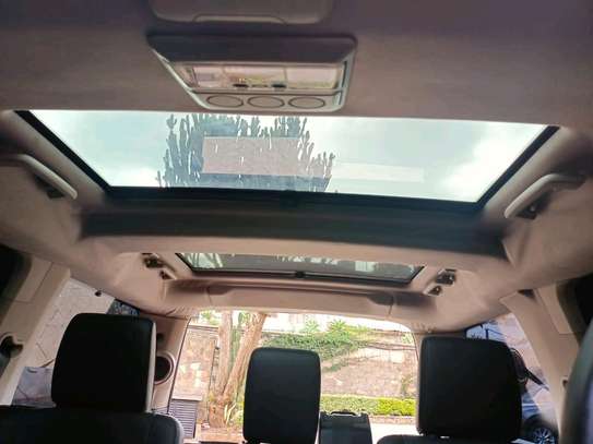 Land Rover Discovery 4 HSE 2010 facelifted SUNROOF image 5