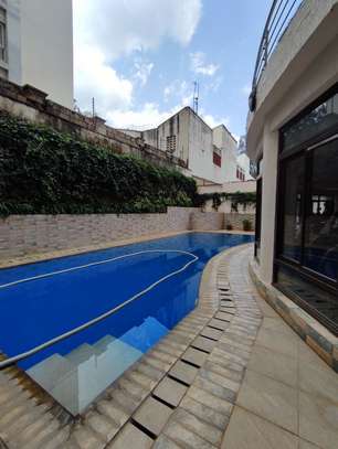 1 Bed Apartment with Swimming Pool at Lantana Road image 1