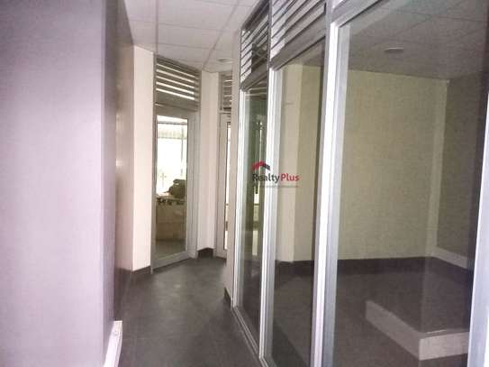 1,130 ft² Commercial Property with Lift in Kilimani image 2