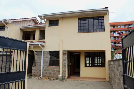 4 Bed Townhouse with En Suite in Embakasi image 18