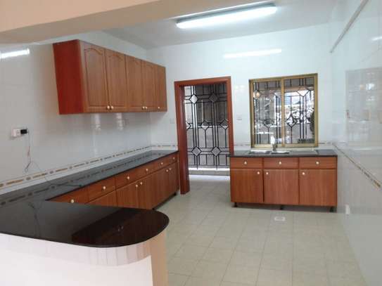 4 bedroom apartment for sale in Kilimani image 1