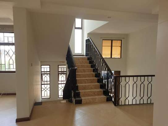 4 Bed Townhouse with En Suite at Kiambu Road image 17