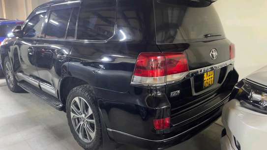 LANDCRUISER ZX V8 DIESEL 2010 FACE LIFT 2018MODEL image 7