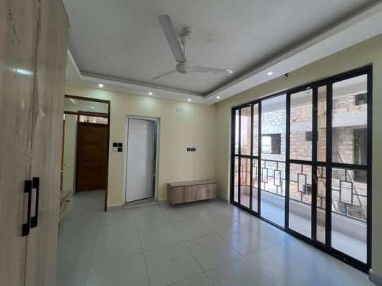3 Bed Apartment with En Suite at Beach Road image 9