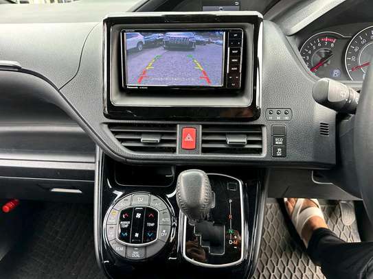 Toyota Noah 2017 model fully loaded black color image 8