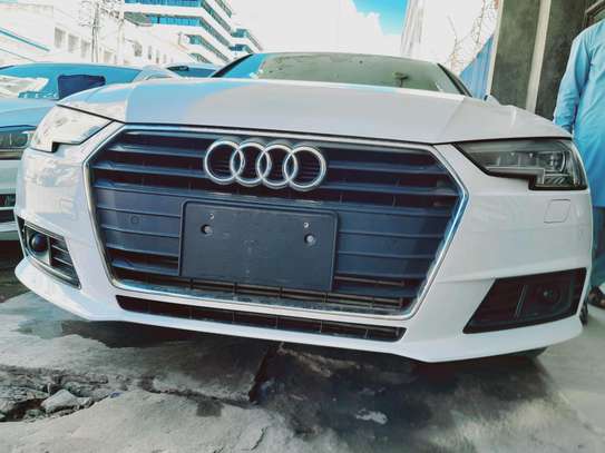 Audi A4 saloon 2016 white image 1