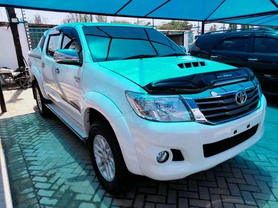 TOYOTA HILUX DOUBLE CABIN 2014MODEL. image 1