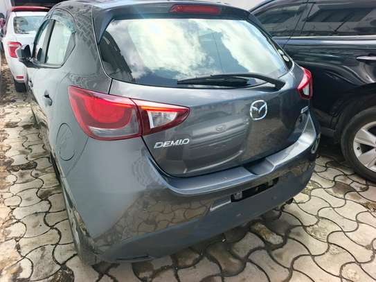 Mazda Demio  petrol image 4