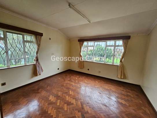 7 Bed House with En Suite in Runda image 20