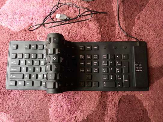 A FLEXIBLE ROLL-UP KEYBOARD image 6