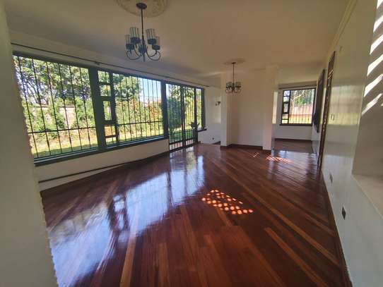 6 Bed House with En Suite in Runda image 12