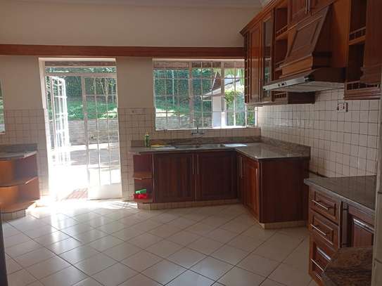 4 Bed House with En Suite in Westlands Area image 7