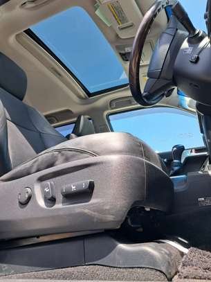 TOYOTA LAND CRUISER (WE ACCEPT HIRE PURCHASE) image 5