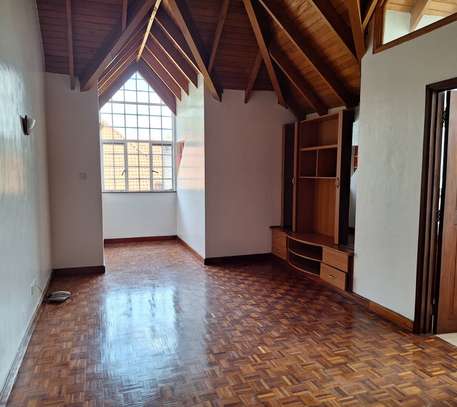 5 Bed Townhouse with En Suite in Lower Kabete image 5