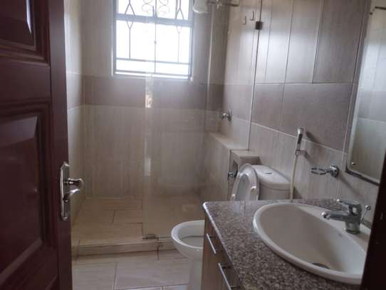 4 Bed Townhouse with Swimming Pool at Muthaiga And Gigiri image 8