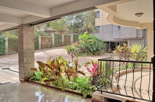 Serviced 2 Bed Apartment with En Suite in Upper Hill image 11