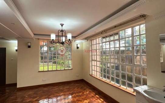 5 Bed Townhouse with En Suite in Lavington image 15