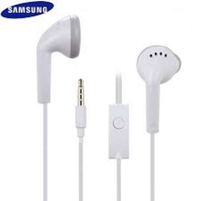 Samsung original earphones image 3