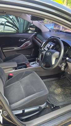 Toyota premio KDH image 7