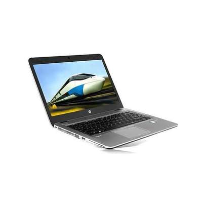 HP EliteBook 820 G4 image 2