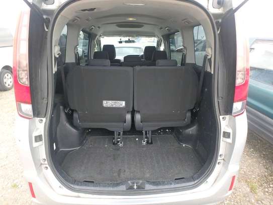 TOYOTA NOAH (MKOPO/HIRE PURCHASE ACCEPTED) image 5