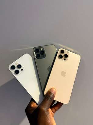 iPhone 12 Pro 256GB ex uk image 3