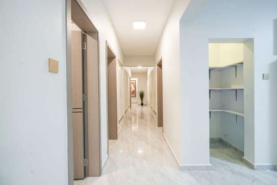 Serviced 5 Bed Apartment with En Suite at Ole Odume Road image 4