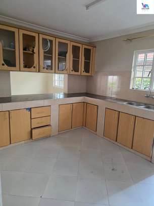 3 Bed House with En Suite in Ngong image 5