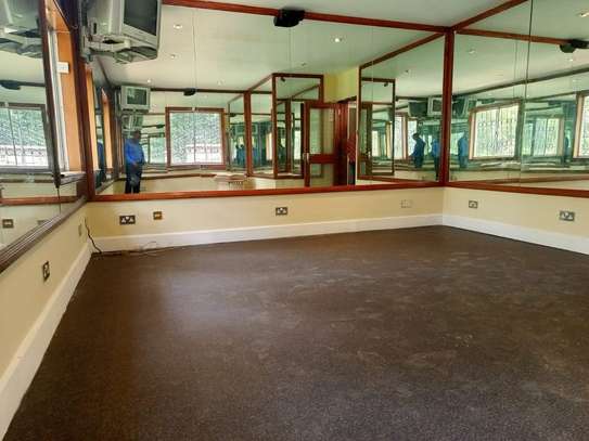 5 Bed Villa with En Suite in Muthaiga image 6