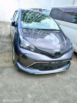 Toyota vitz Grey sport image 8
