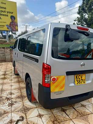 Nissan Caravan (Urvan) image 8