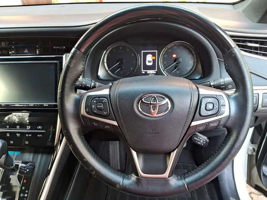 Toyota harrier premium package image 2