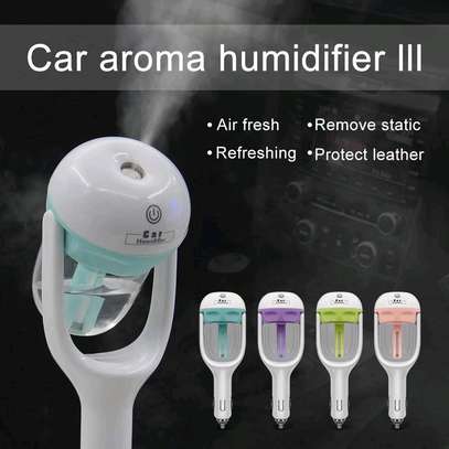 Car Aroma Humidifier image 1