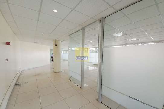 2206 ft² office for rent in Parklands image 2