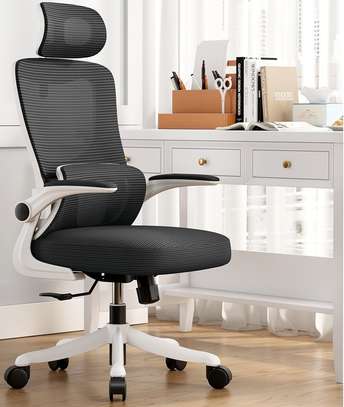 Office Seat: Modern Swivel Office Seat image 4
