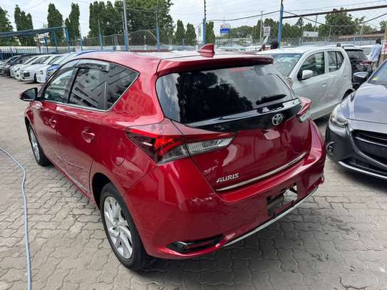 Toyota Auris 2018 image 10