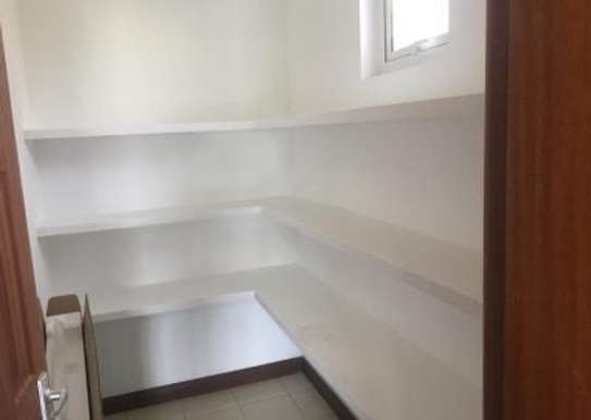 Serviced 3 Bed Apartment with En Suite in Kileleshwa image 12