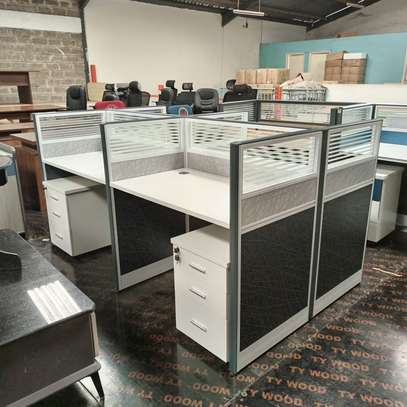 Executive office working station image 7