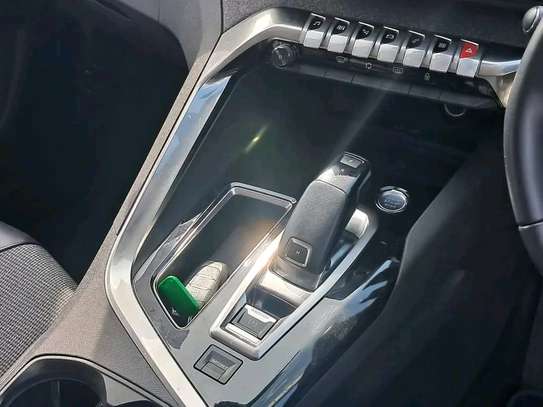 PEUGEOT 3008,2019,2WD,DEAL DEAL(DEPOSIT 1.5M) image 11
