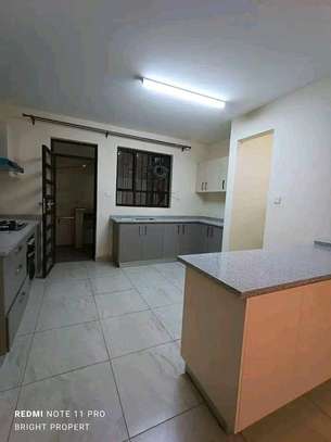 3bedroom to let in Langata image 3