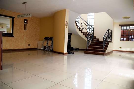 4 Bed House with Swimming Pool in Kyuna image 9