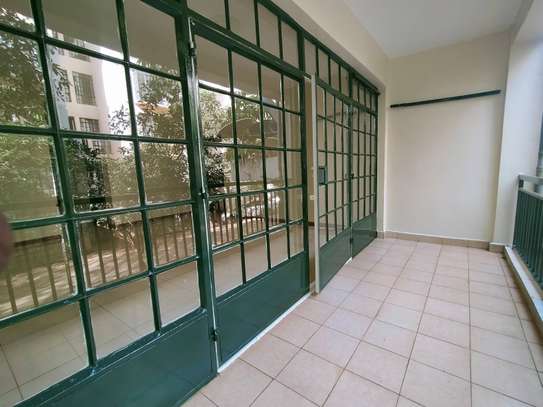 3 Bed Apartment with En Suite in Thika Road image 5