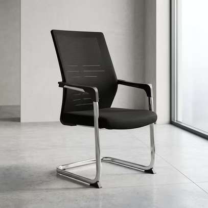 Executive Mesh Visitors Chair image 2