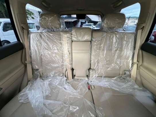 TOYOTA LANDCRUISER PRADO TX.L 2020MODEL SUNROOF PETROL image 4